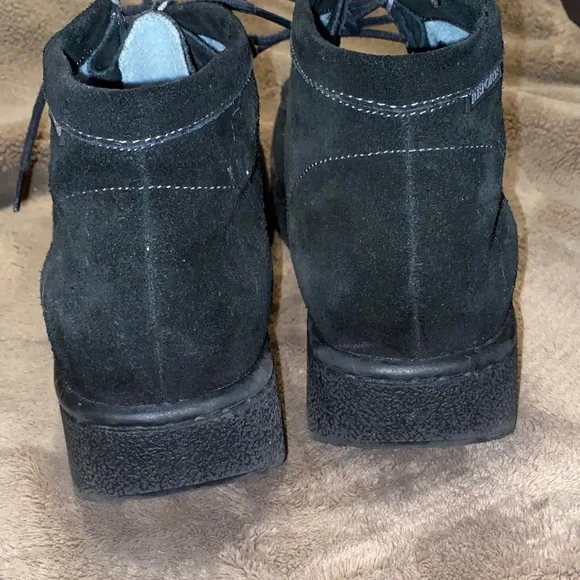 Report Black Suede Koala Ankle Boots❤️ - Picture 5 of 6
